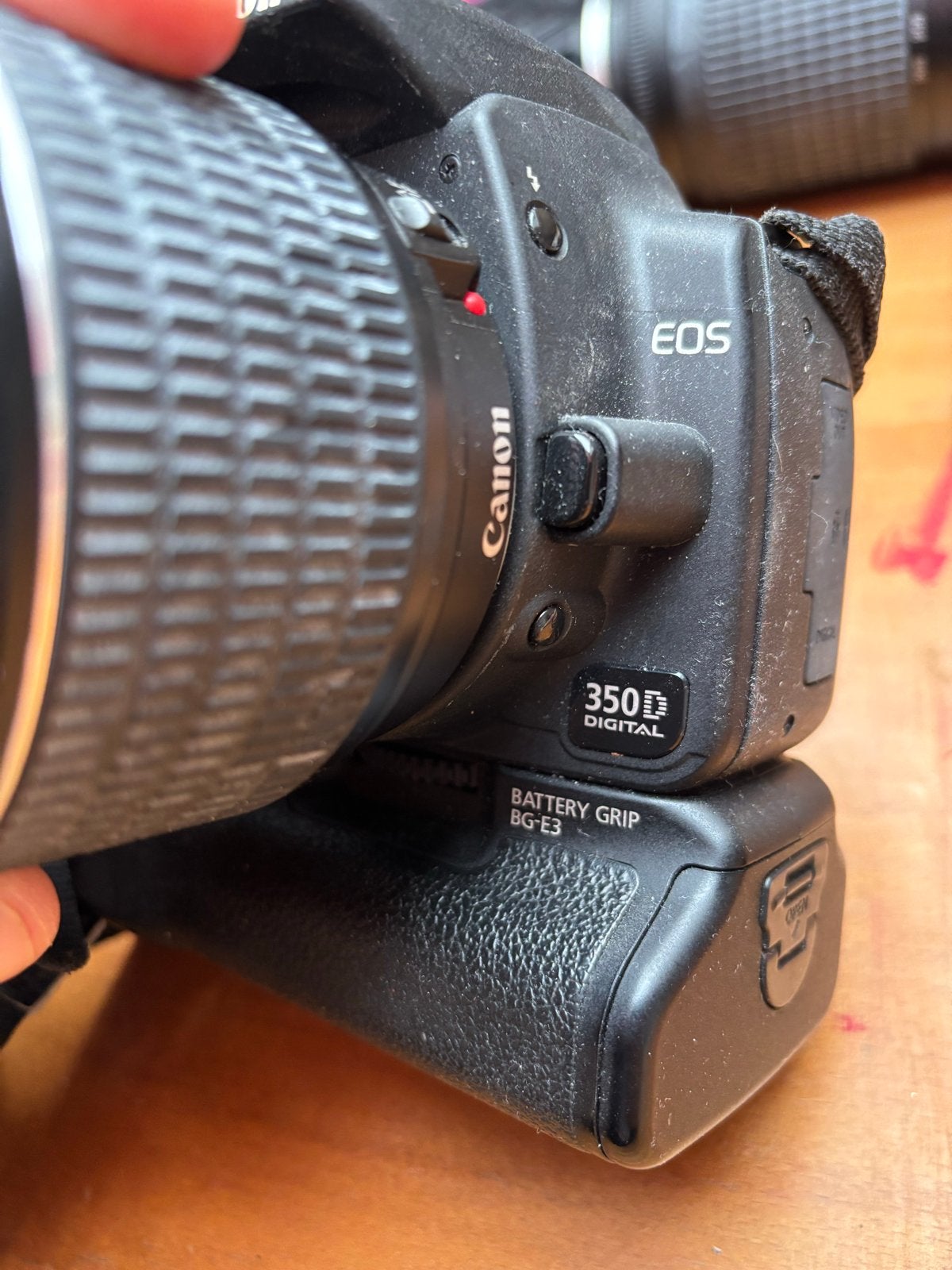 Canon EOS 350D Digital met EF 28-200mm lens, Ingebouwde flitser, Gebruikt, Spiegelreflex, Canon