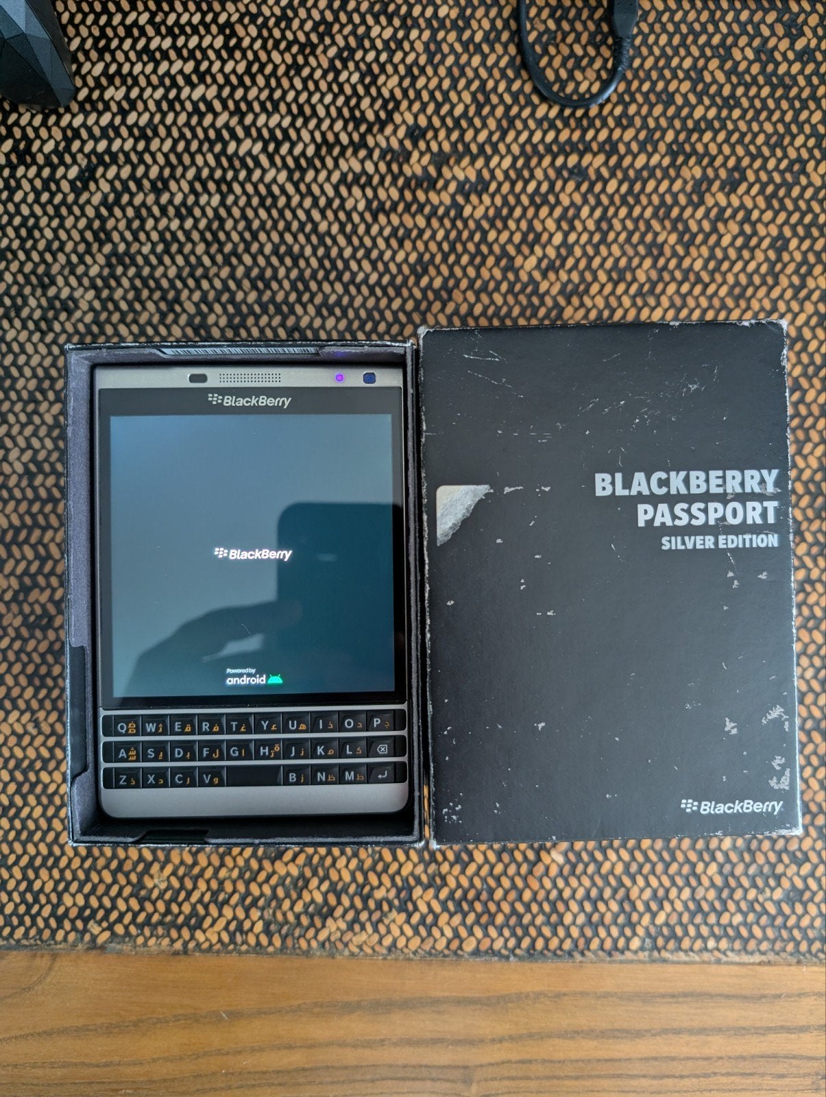 BlackBerry Passport Silver Edition - Android 11, Overige kleuren, Touchscreen, Ophalen of Verzenden, Zo goed als nieuw