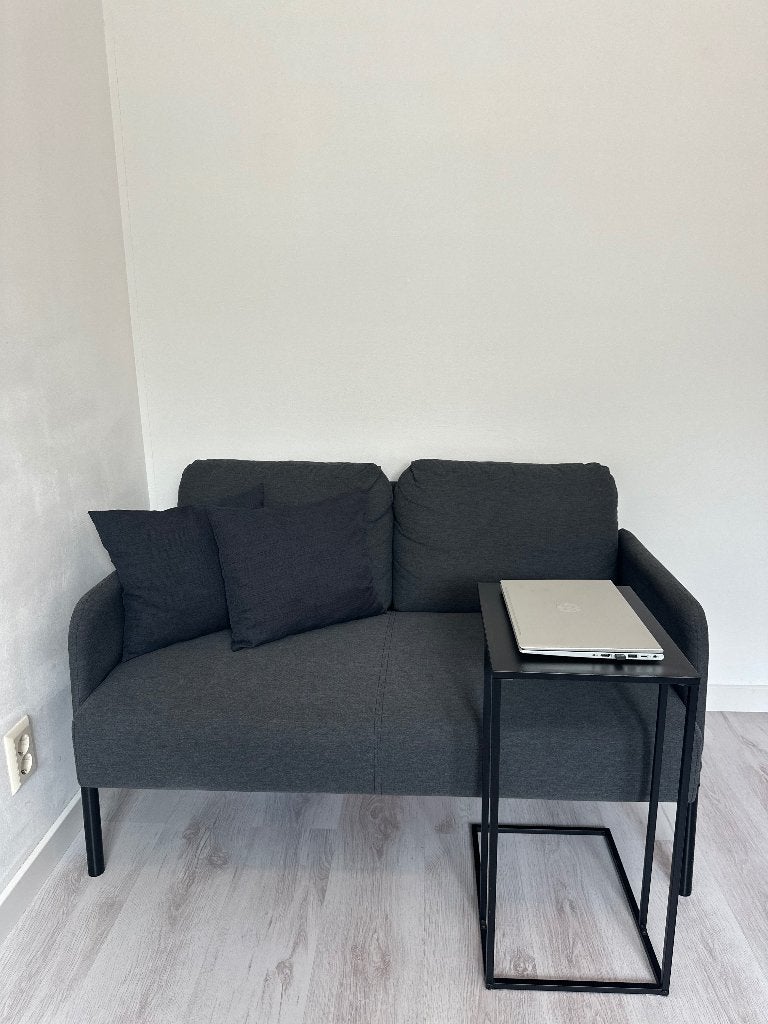 Ikea GLOSTAD 2-zitsbank, Knisa donkergrijs, Ophalen, Tweepersoons, 75 tot 100 cm, Zo goed als nieuw