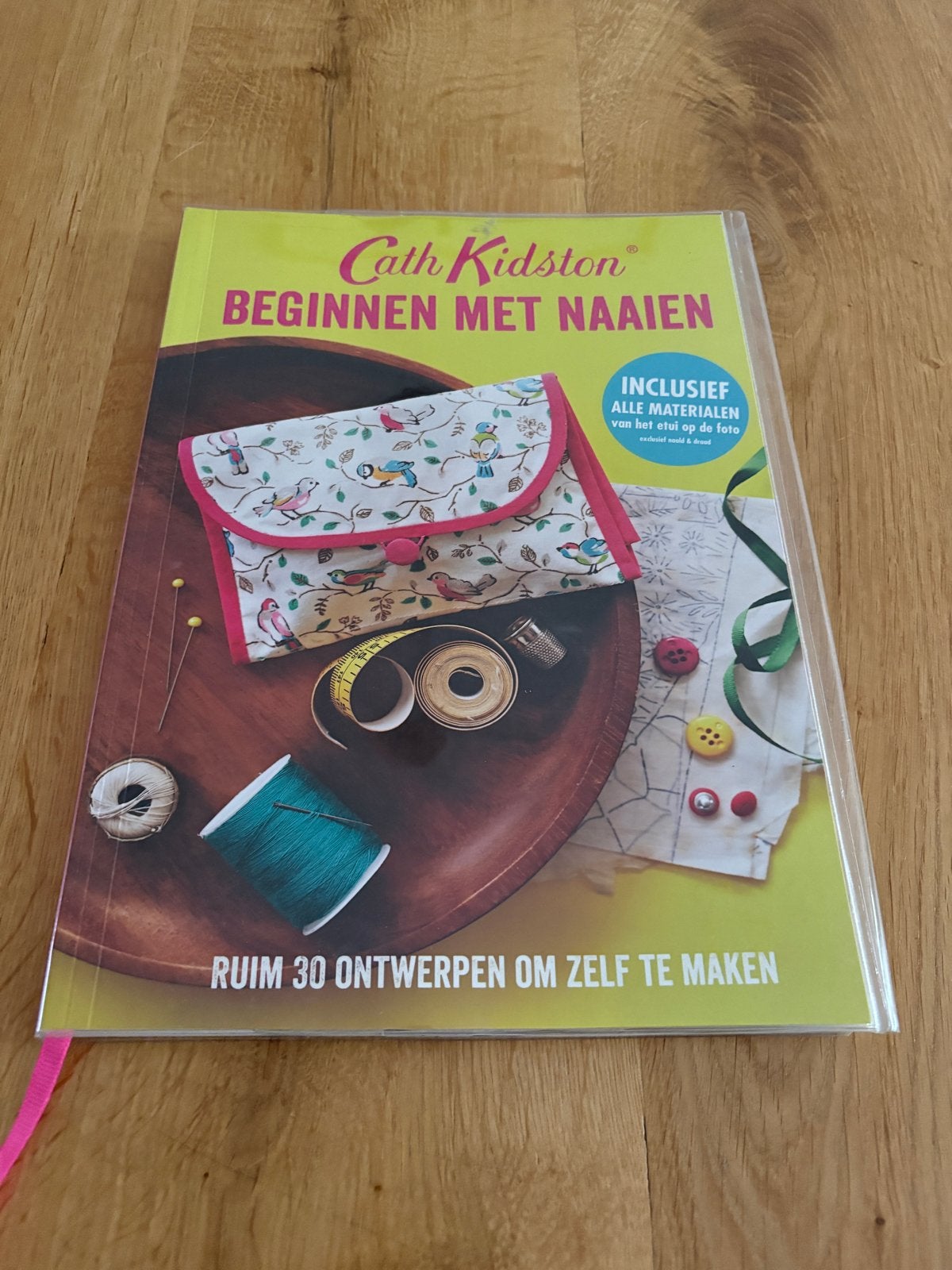 Cath Kidston: Beginnen met Naaien - Inclusief materialen, Ophalen of Verzenden, Zo goed als nieuw, Borduren en Naaien