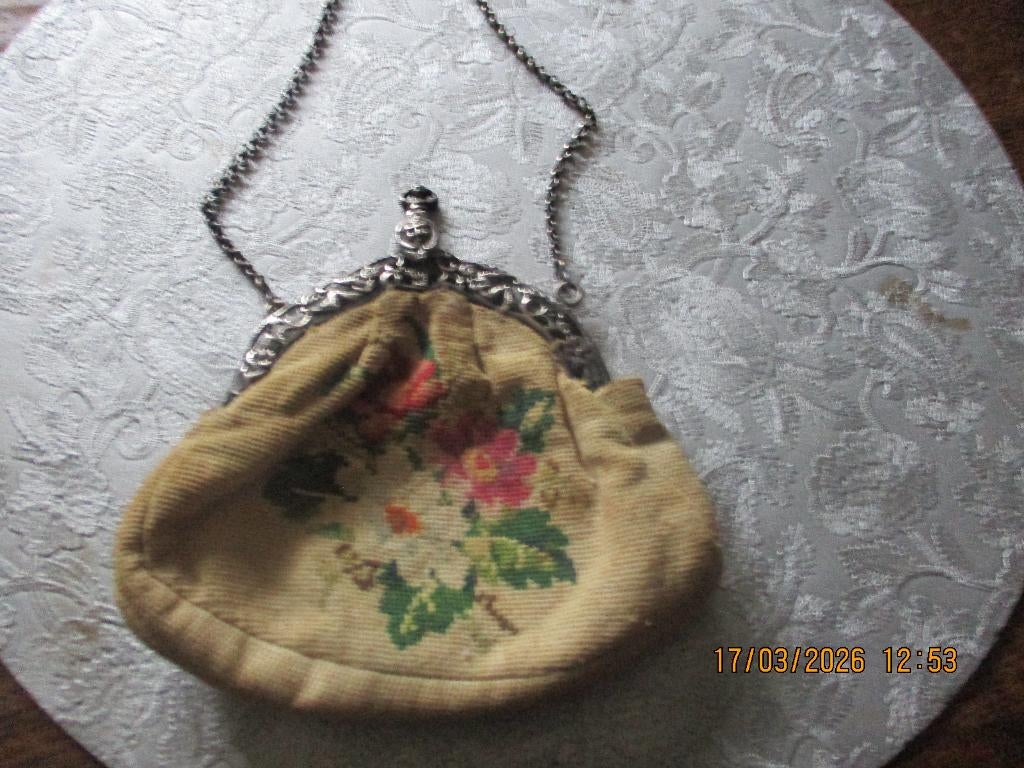 antiek  tasje met zilveren beugel, Antiek en Kunst, Ophalen of Verzenden, Zilver