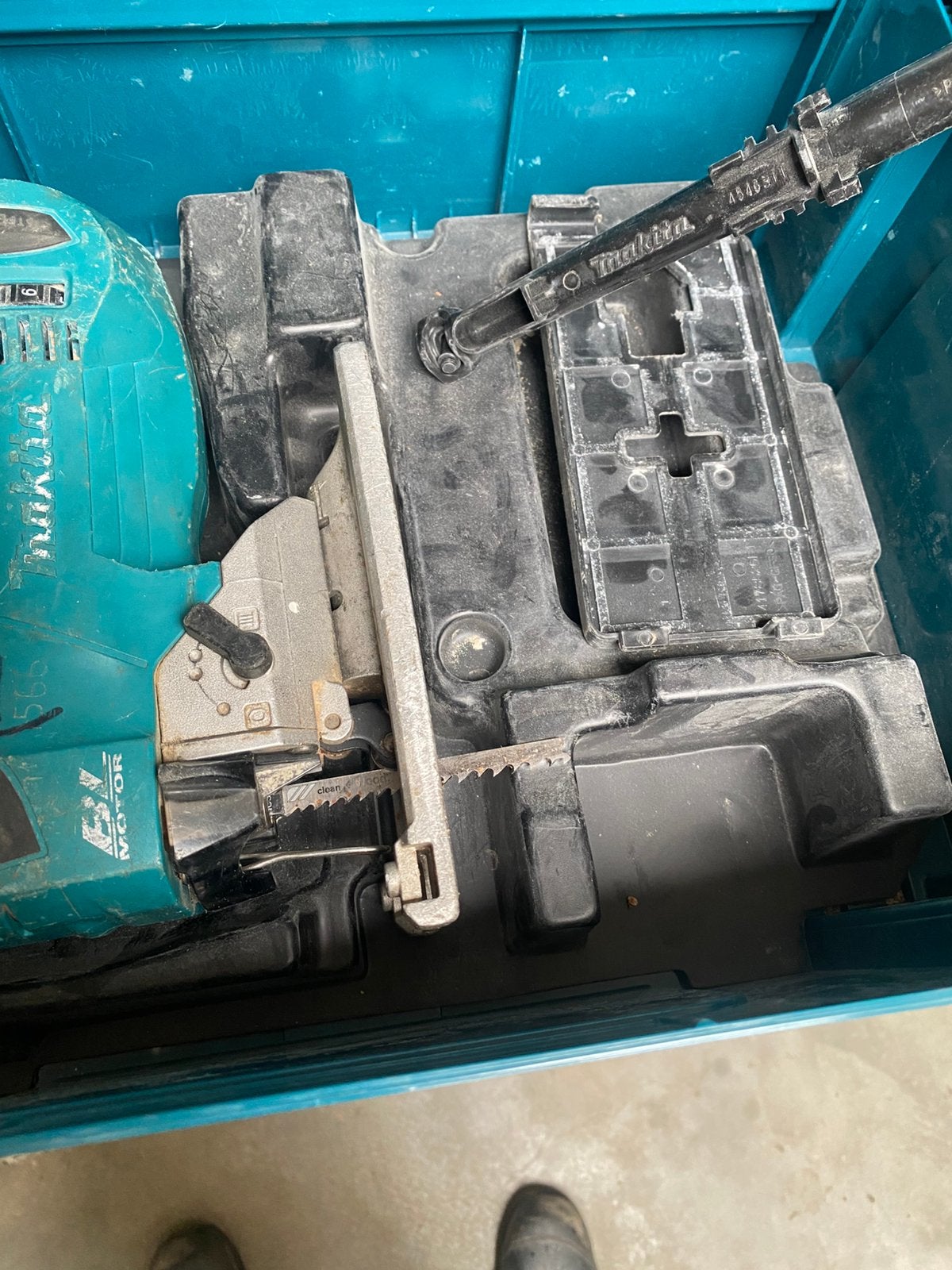 Makita decoupeerzaag met koffer., Verzenden, Gebruikt, Overige typen