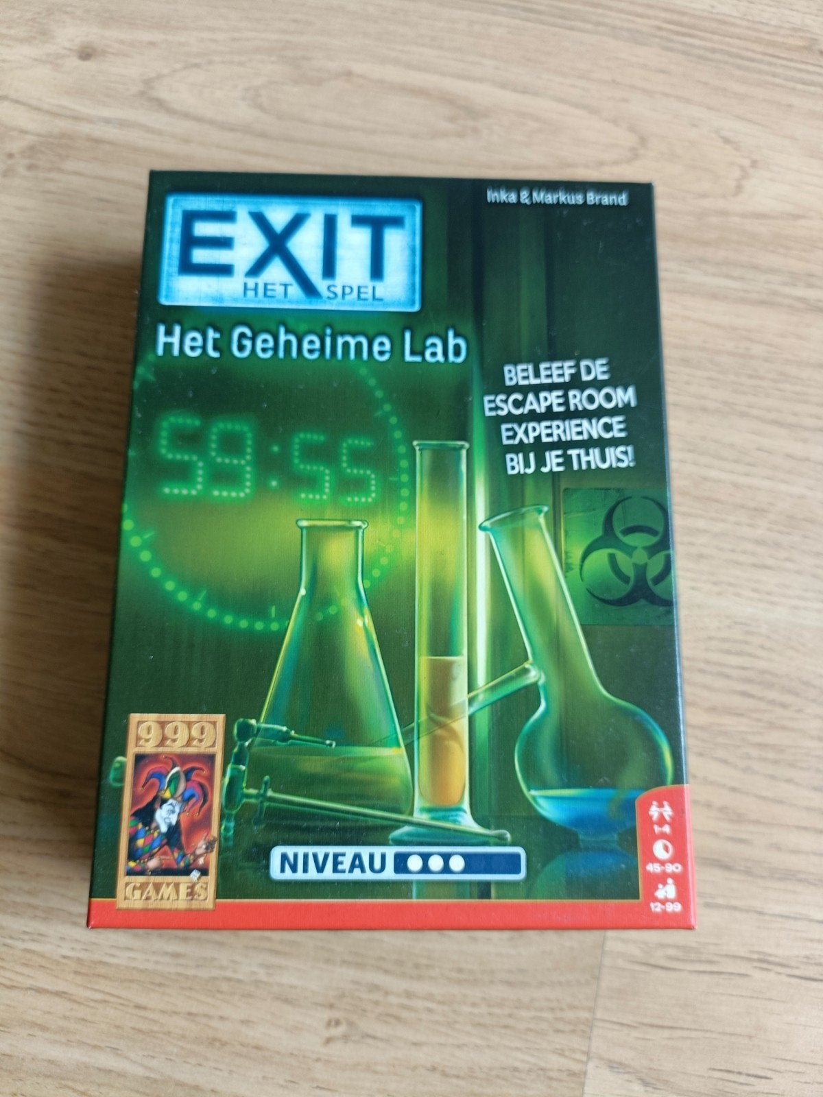 Exit Het geheime lab, Een of twee spelers, Ophalen, Gebruikt, 999 Games