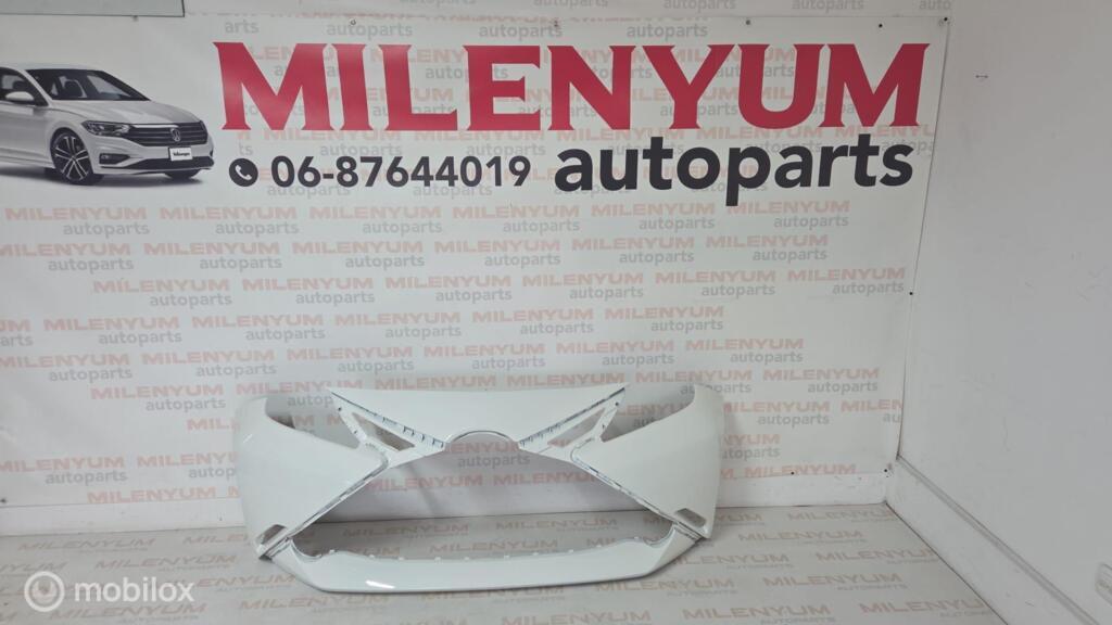 Voorbumper imitatie wit 068 Toyota Aygo II (2014-2018), Auto-onderdelen, Carrosserie en Plaatwerk, Voorbumper, Voor, Nieuw, Ophalen of Verzenden