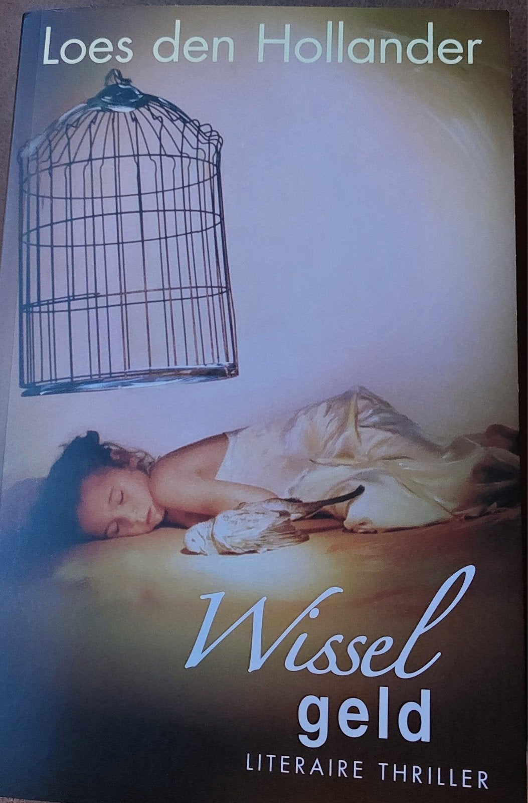 Wisselgeld - Loes den Hollander (Literaire Thriller), Ophalen of Verzenden, Zo goed als nieuw, Loes den Hollander