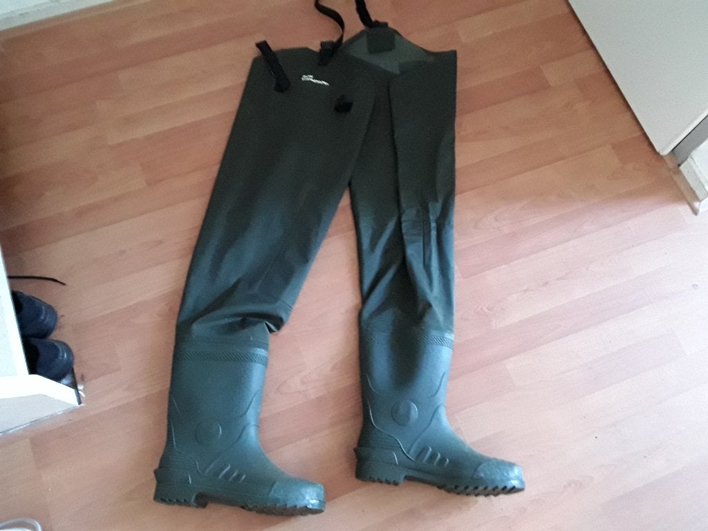 1 PAAR LIES LAARSEN  MAAT 46/47, Ophalen of Verzenden, Zo goed als nieuw, Kleding