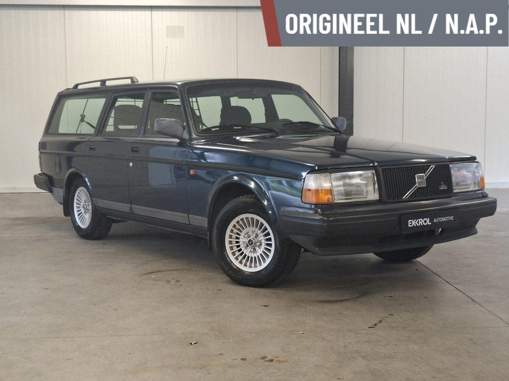 Volvo 240 2.0i Polar (Origineel NL/Roest hersteld/APK 2028), Auto's, Volvo, Gebruikt, Zwart, 4 cilinders, Origineel Nederlands