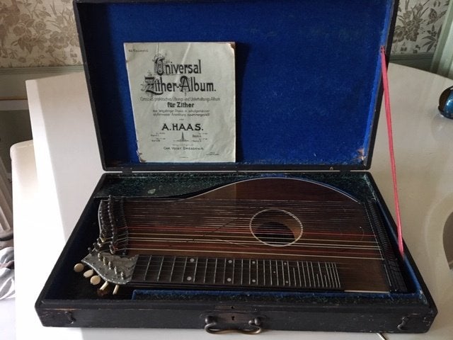 Gave concert-citer / tafelharp in houten koffer, H. Augustin, Ophalen of Verzenden, Gebruikt, Citer