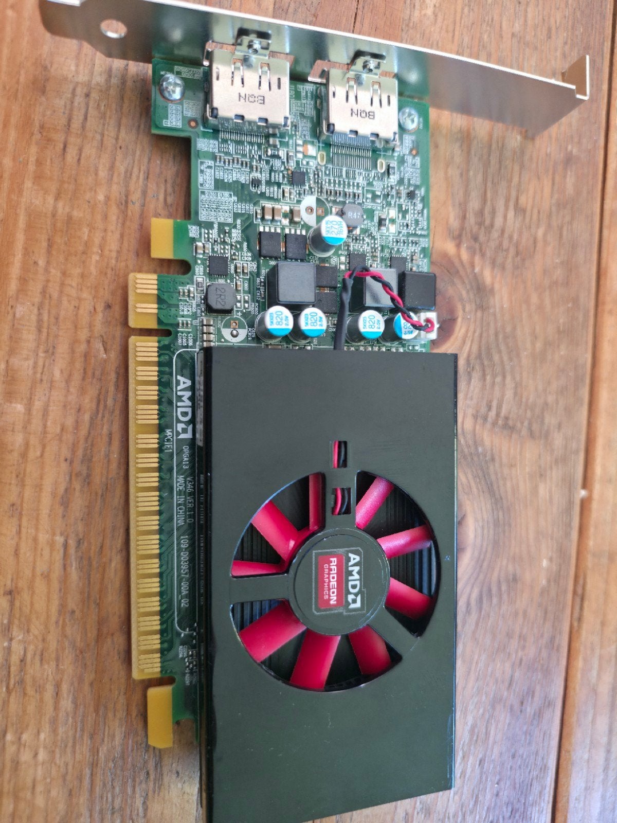 Dell AMD Radeon R7 450 4GB GDDR5 Videokaart 2xDP, Computers en Software, Videokaarten, PCI-Express 3, Gebruikt, AMD, DisplayPort