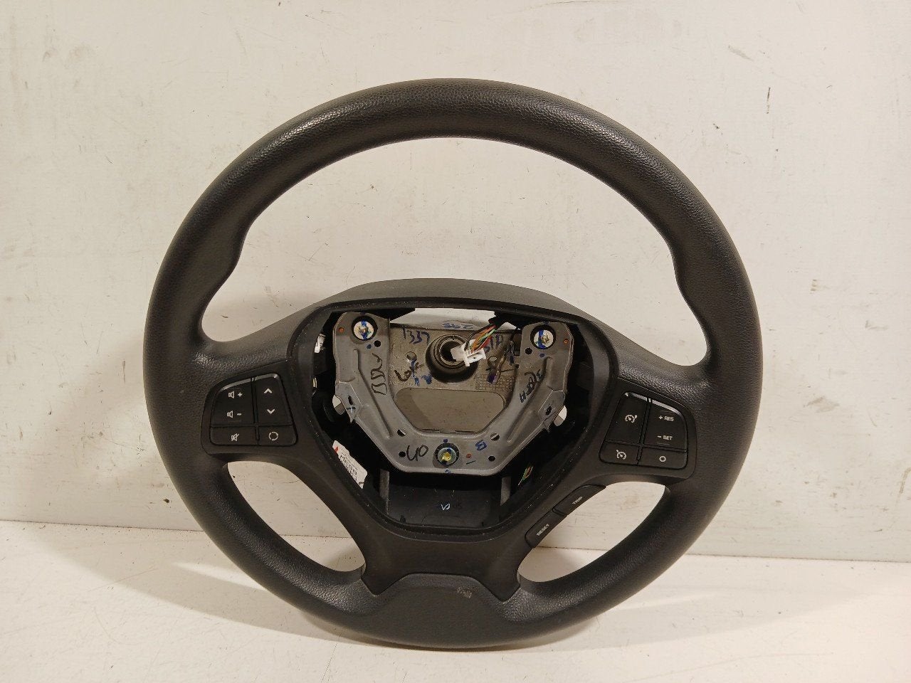 Stuur Hyundai i10, Onderdelen@venauto.nl, Van der Ven Autorecycling B.V., Gebruikt, Ettenseweg 76, 4706 PB Roosendaal, The Netherlands