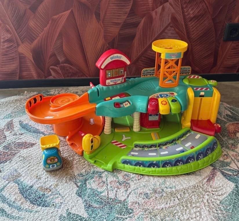 Vtech Toet Toet Auto Garage met kiepwagen, Ophalen of Verzenden, Gebruikt, 2 tot 4 jaar
