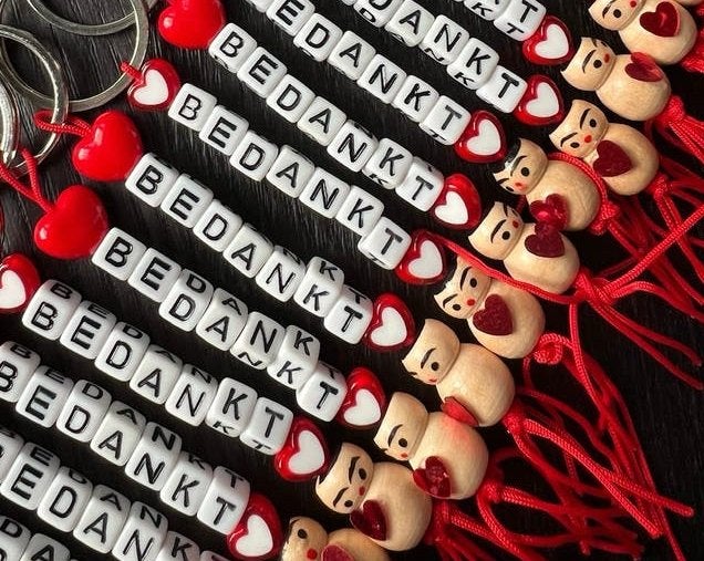 Bedankjes gelukspoppetjes met naam of tekst, Ophalen of Verzenden, Nieuw, Feestartikel, Verjaardag
