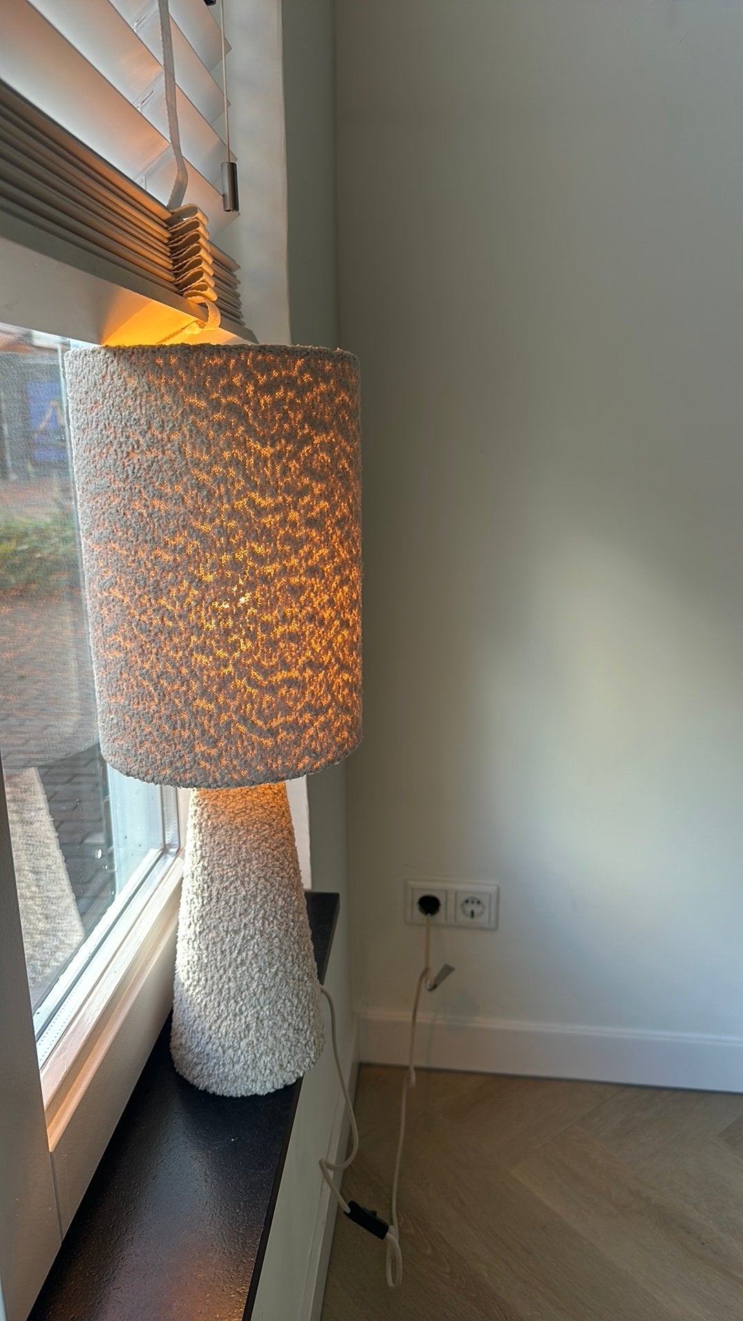 Beige boucle lamp, Ophalen, Zo goed als nieuw, Minder dan 100 cm