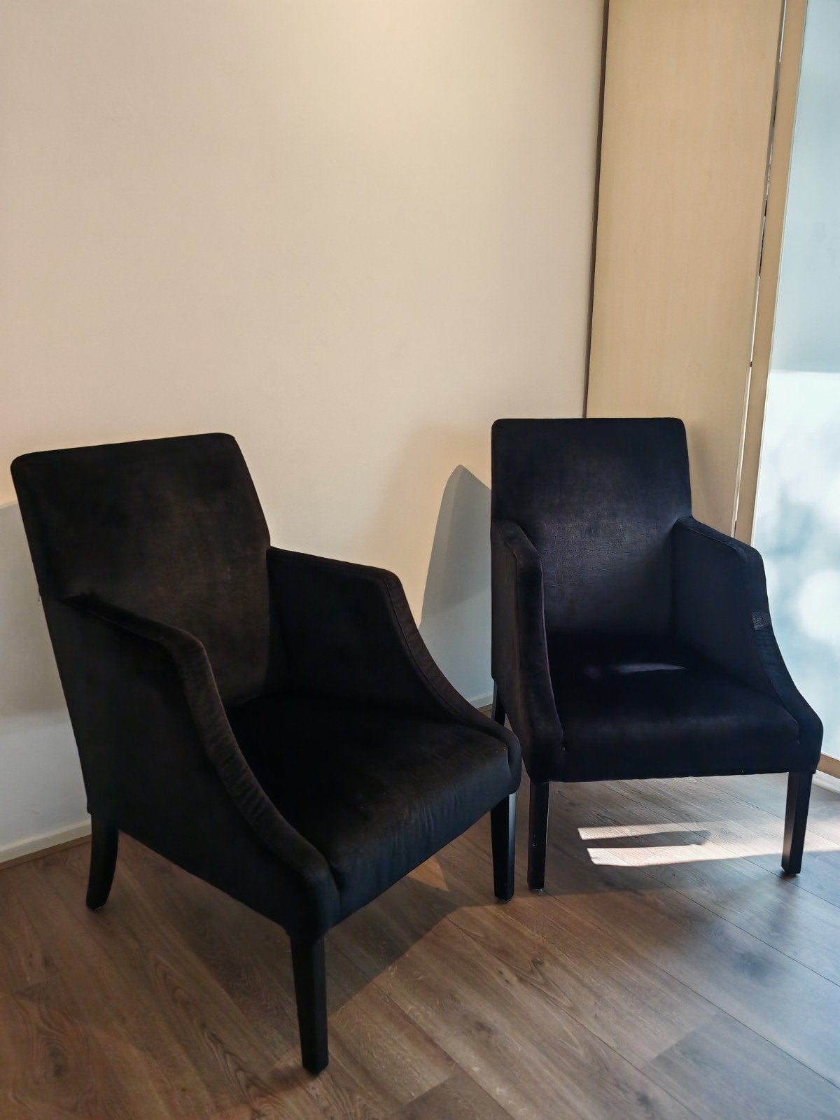 Zwarte design fauteuils om prettig te ontspannen, Ophalen, Modern design, Minder dan 75 cm, Zo goed als nieuw