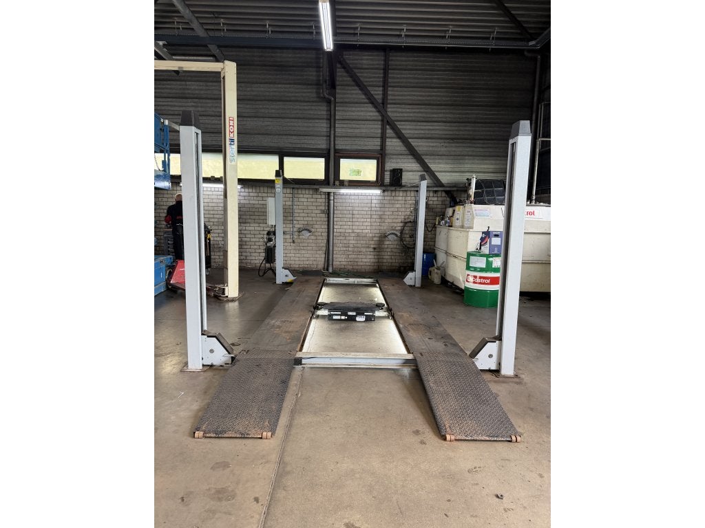 Werther Stratos 4 koloms APK hefbrug met verlichting en krik, Auto diversen, Autogereedschap, Niet ingevuld, Gebruikt, Niet ingevuld