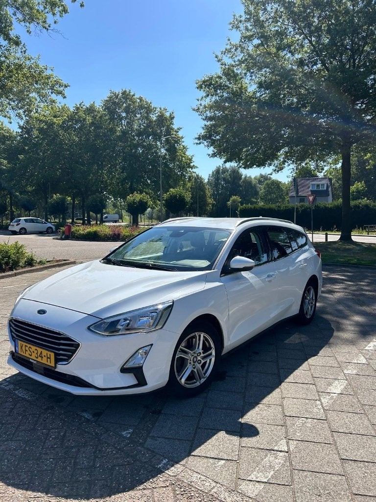 Ford Focus 1.0 Ecoboost 125pk 2019 Wit, 1374 kg, Zwart, Automatische klimaatregeling, Wit