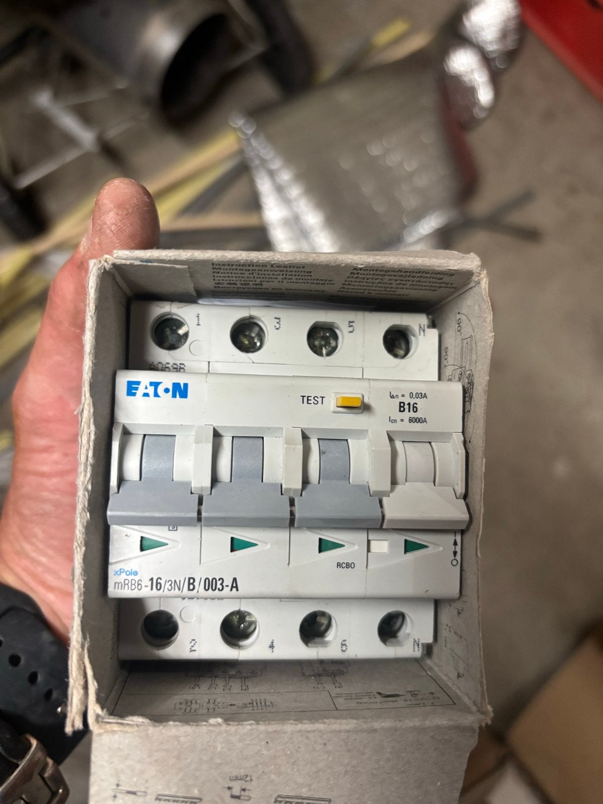 Eaton Aardlekautomaat B16A 3N 0.03A RCBO, Ophalen of Verzenden, Zo goed als nieuw