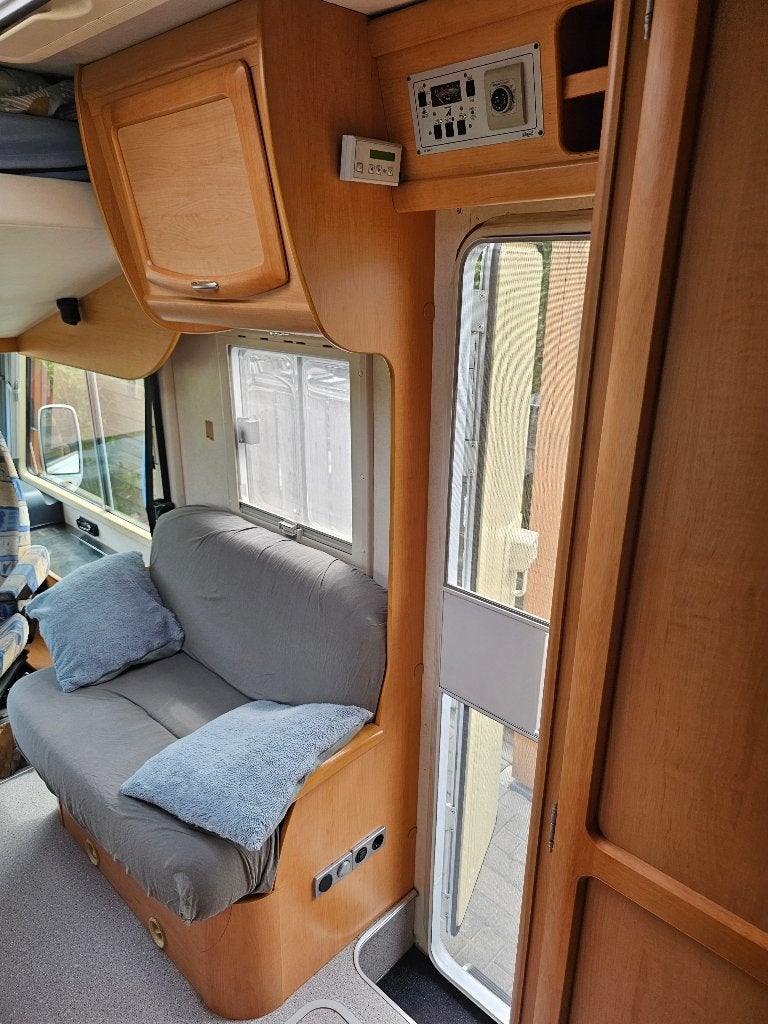Foto 13 van Camper Frankia ib700 Rijbewijs B