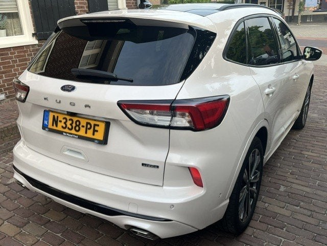 Ford Kuga 2.5 Phev E-cvt 225pk 2022 Wit Metaal Kleur, Auto's, Ford, Startonderbreker, Zwart, 4 cilinders, Wit