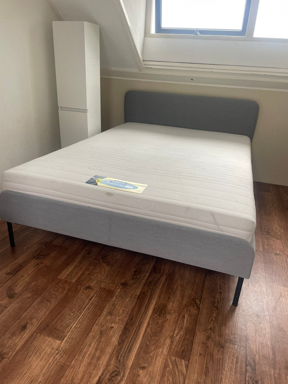 Ikea matras 1.40  (in Zwolle!), Wit, Tweepersoons, Zo goed als nieuw, Hout