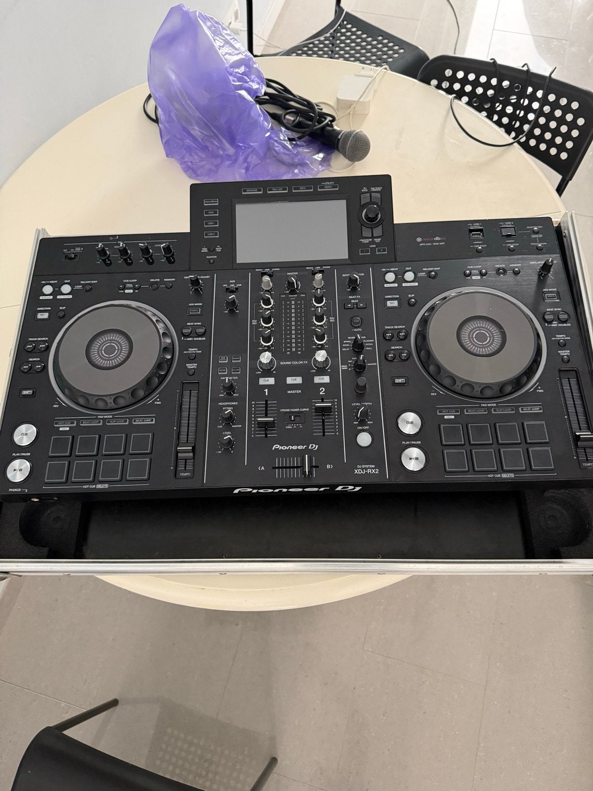 Pioneer XDJ-RX2 DJ-set met microfoon, Muziek en Instrumenten, Dj-sets en Draaitafels, Ophalen of Verzenden, Zo goed als nieuw