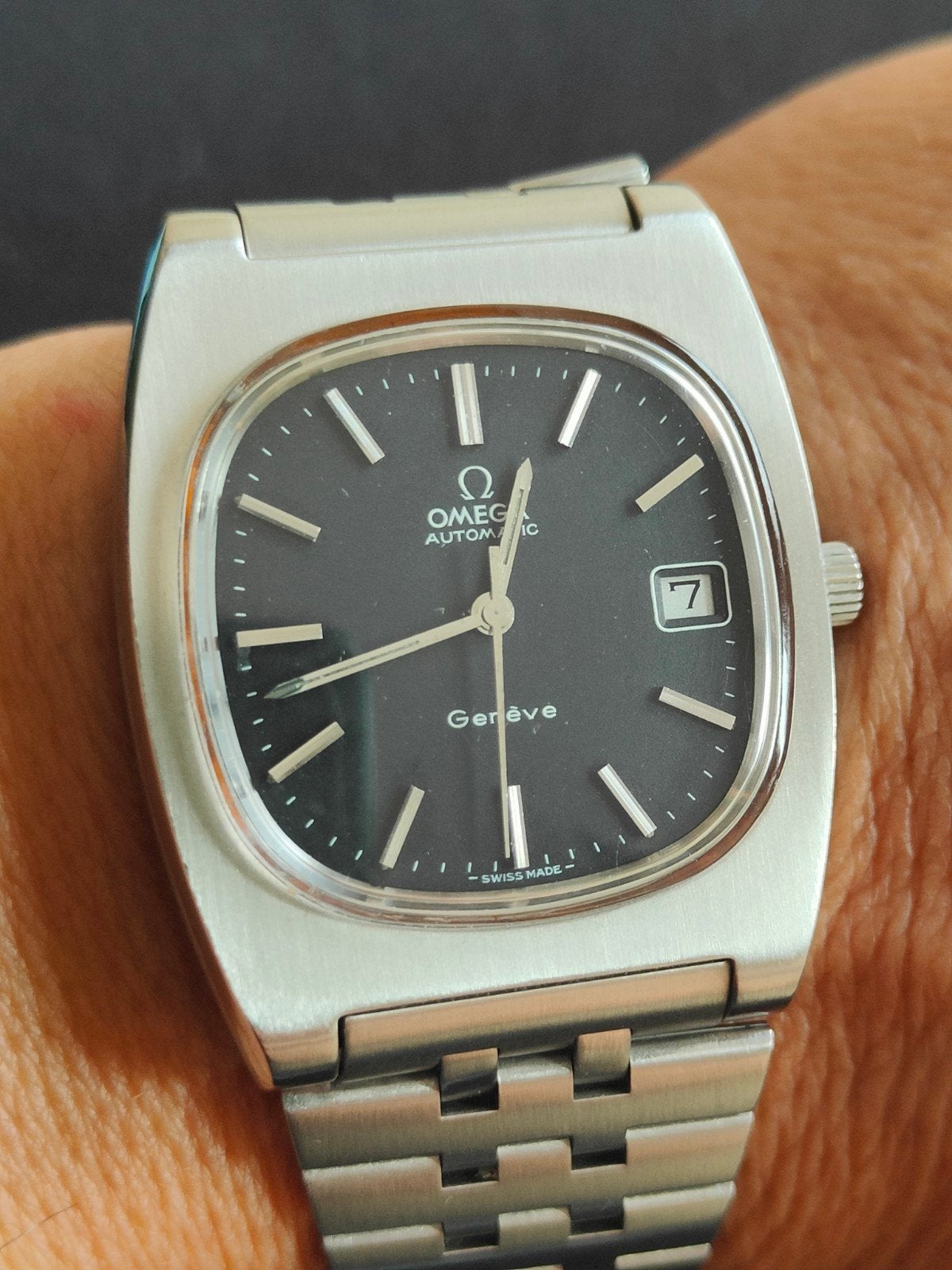 Zeldzame Omega Genève TV Model uit 1973 - Zwarte Wijzerplaat, Sieraden, Tassen en Uiterlijk, Horloges | Antiek, Staal, Met bandje