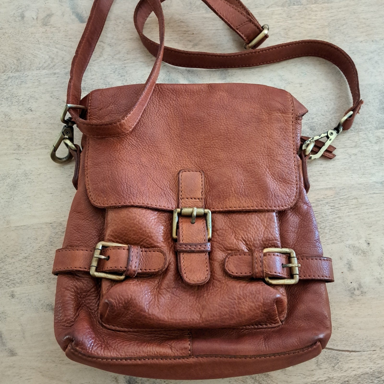 Bear lederen crossbody tas cognac kleur, Sieraden, Tassen en Uiterlijk, Tassen | Schoudertassen, Overige merken, Bruin, Ophalen of Verzenden