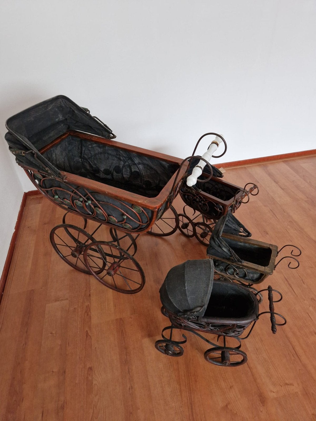 Kinderwagens van vroeger!  Zijn oud, Ophalen