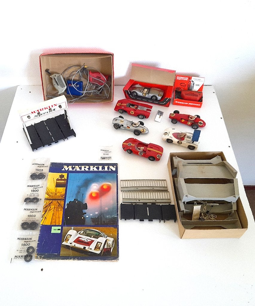 MARKLIN SPRINT VERZAMELING RACEWAGENS EN TOEBEHOREN(1965), Tyco, Ophalen of Verzenden, Met looping, Elektrisch