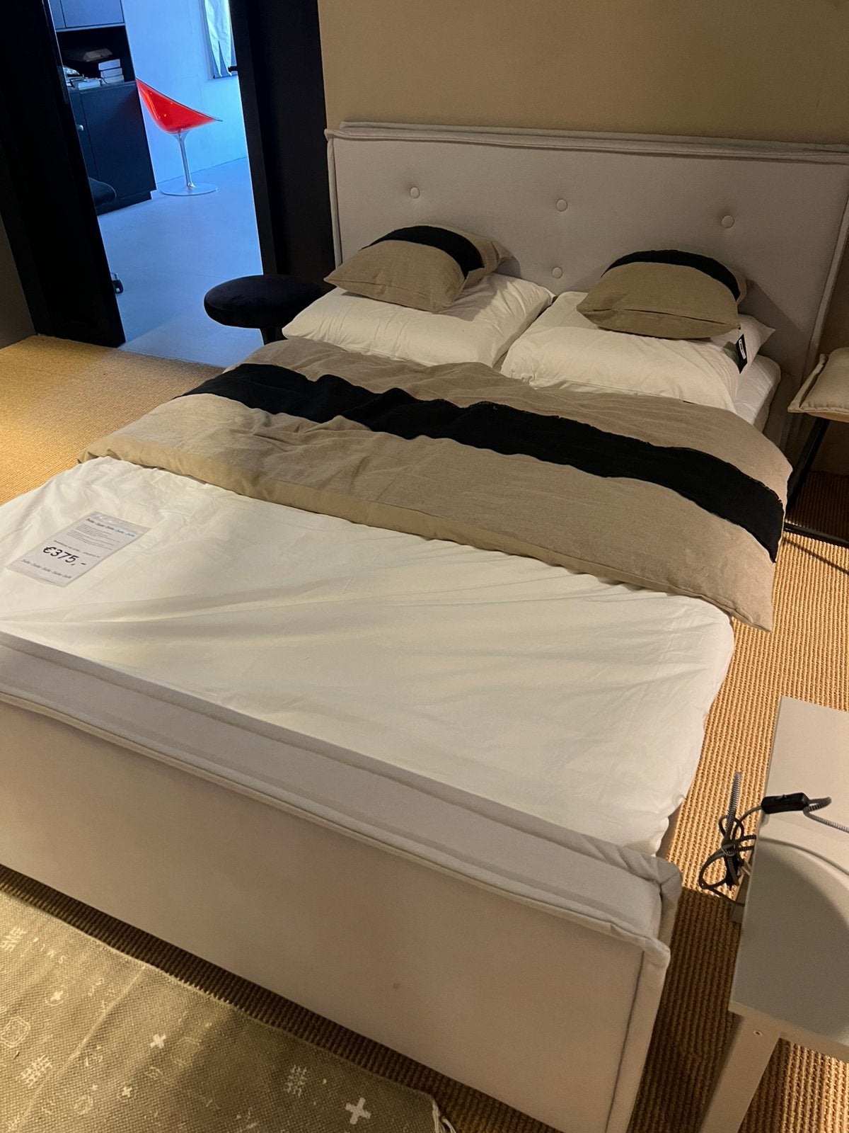 Gestoffeerd bed Do grijs 140x200 van 799,- nu, Kinderen en Baby's, Kinderkamer | Bedden, Ophalen, 85 tot 100 cm, Zo goed als nieuw