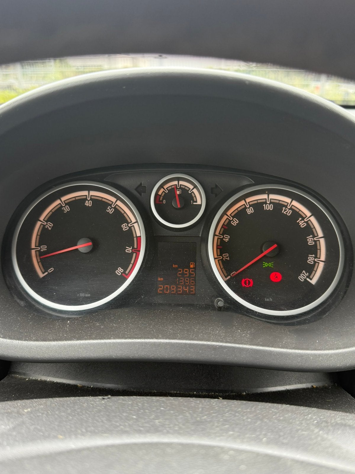 Foto 21 van Opel Corsa 1.2 86PK | 2010 | €1.295 | Zonder APK