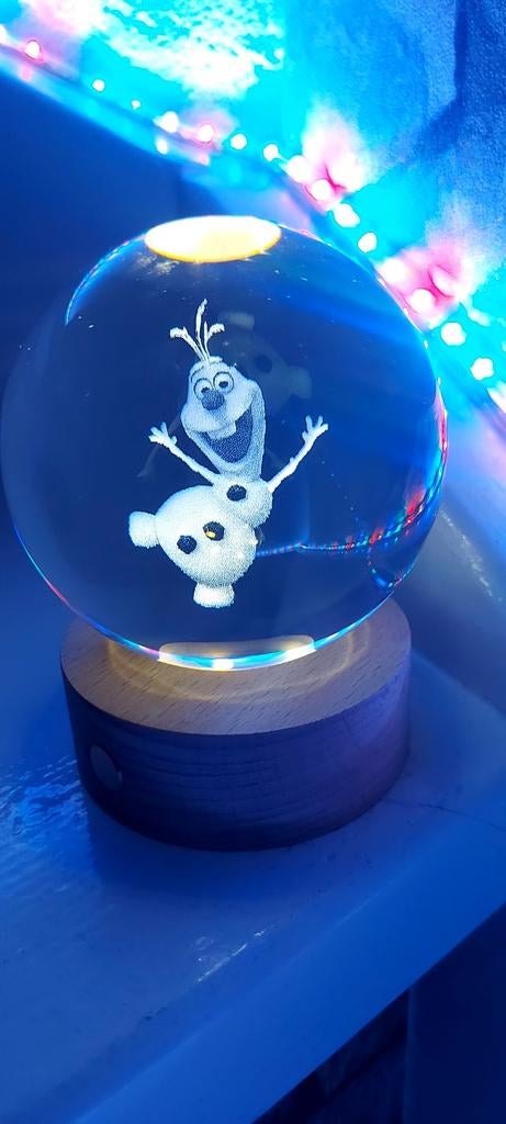 Frozen Olaf Kristallen Bol met LED Verlichting 80mm rond, Huis en Inrichting, Meerkleurig, Ophalen of Verzenden, Zo goed als nieuw