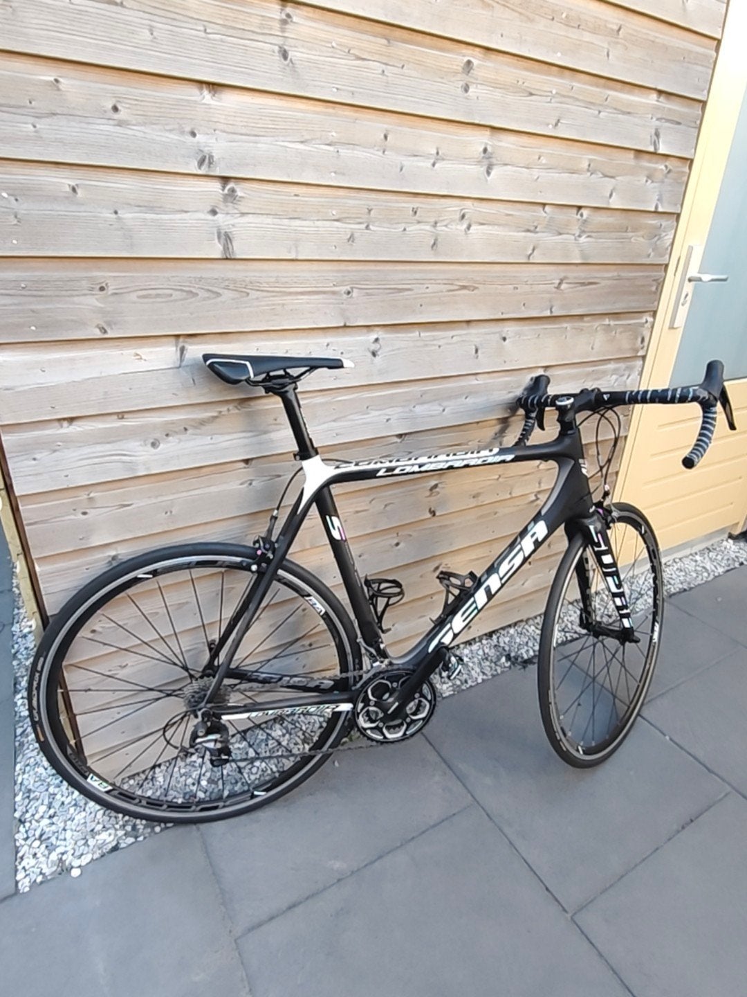 Sensa Lombardia Matt Pro Mix Ultegra - 61 cm
- Matt Carbon, Fietsen en Brommers, Fietsen | Racefietsen, Carbon, Zo goed als nieuw