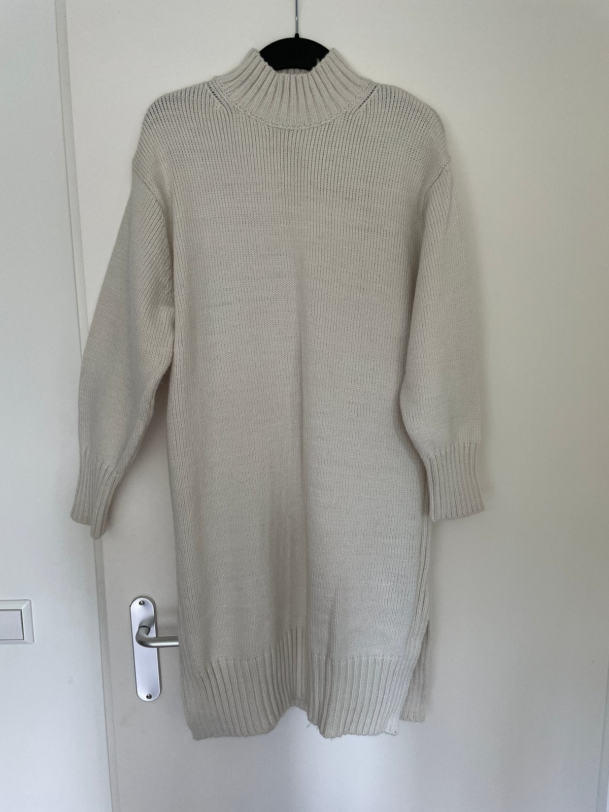 Creme kleur gebreide jurk van h&m maat S, Wit, Ophalen of Verzenden, Zo goed als nieuw, Knielengte