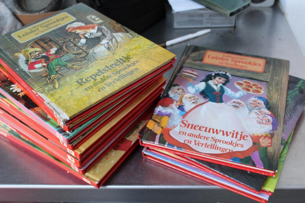 15 Sprookjesboeken Lecturama met mooie plaatjes, Boeken, Ophalen of Verzenden, Gelezen, Diverse auteurs