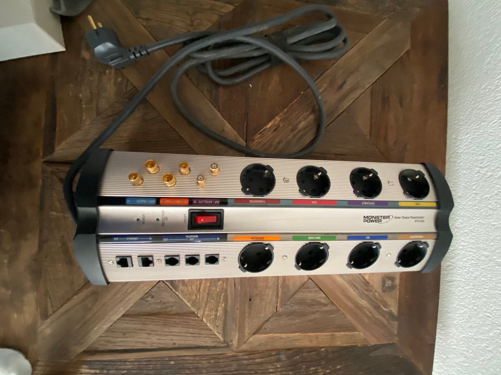 Monster hts 1000(stroomverdeler), Ophalen of Verzenden, Zo goed als nieuw, Apparatuur