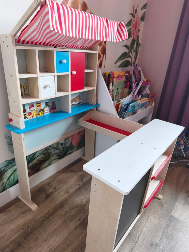 Houten Speelgoedwinkel / Marktkraam voor Kinderen, Ophalen, Zo goed als nieuw, Jongen of Meisje