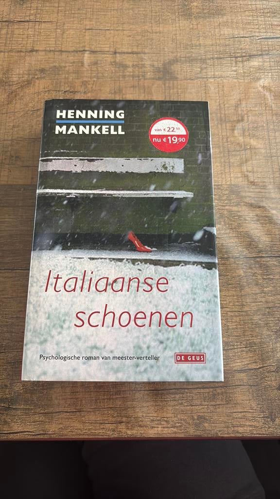 Henning Mankell - Italiaanse schoenen, Ophalen of Verzenden, Zo goed als nieuw, Henning Mankell