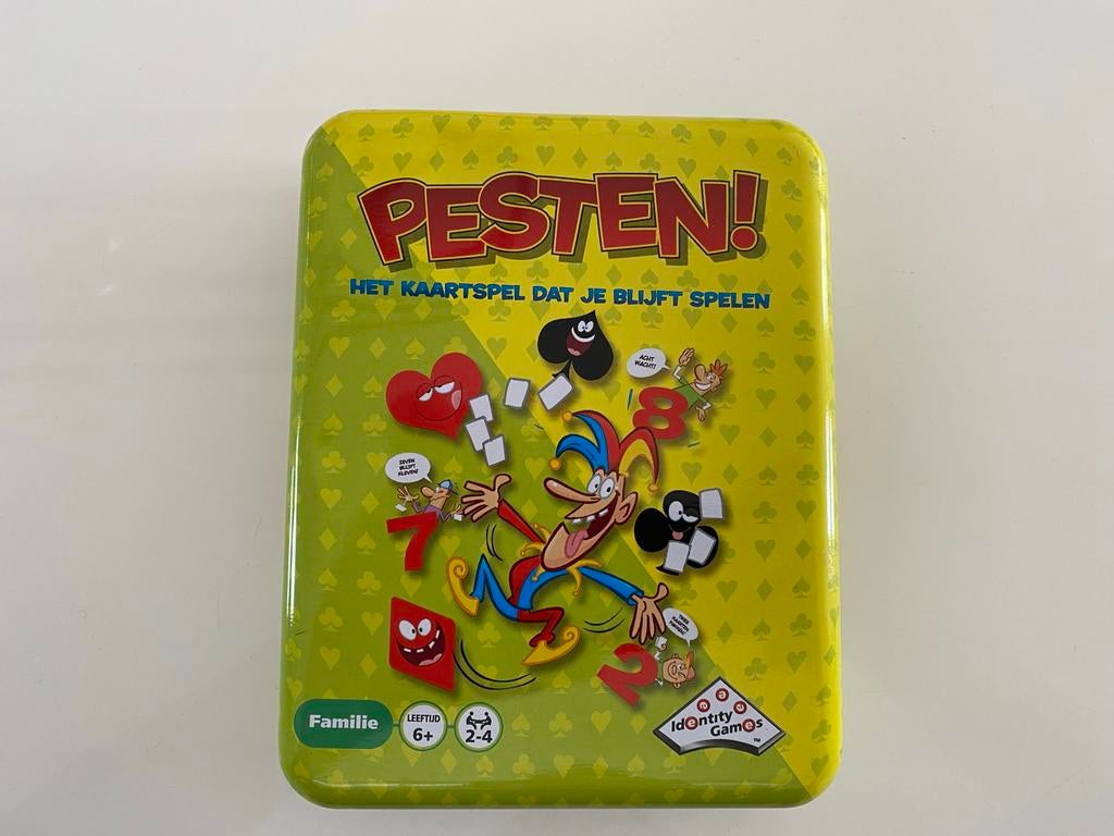 Pesten! Het Kaartspel dat je blijft spelen - Identity Games, Een of twee spelers, Ophalen of Verzenden, Zo goed als nieuw