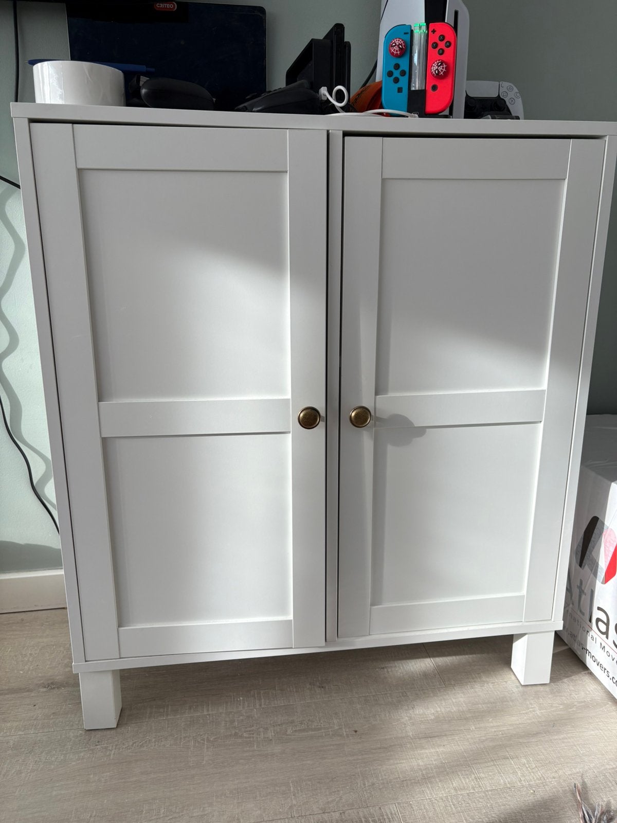 Witte Kast / Dressoir JYSK (2 Deuren), Ophalen, Zo goed als nieuw