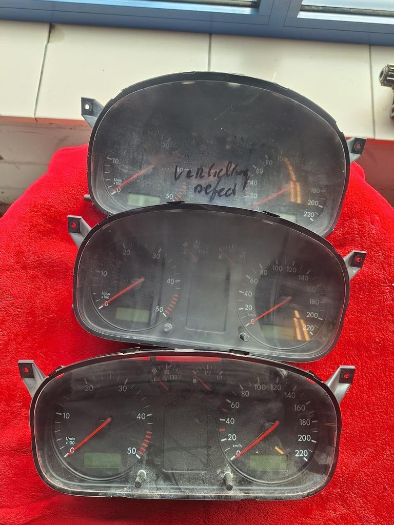 VW Transporter T4 Tellerunit km klok dashboard defect, Auto-onderdelen, Dashboard en Schakelaars, Ophalen of Verzenden, Gebruikt