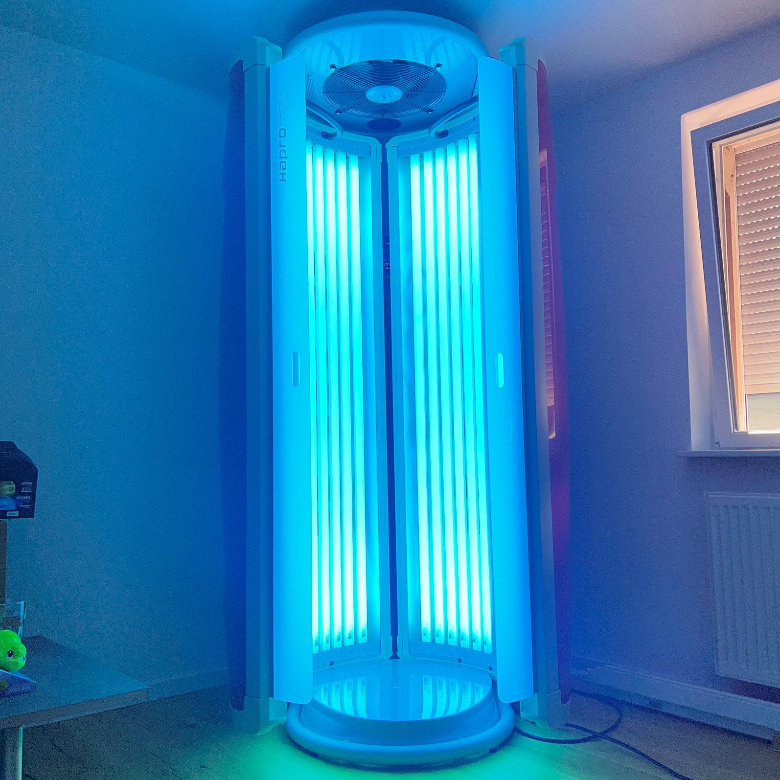 Hapro Onyx Proline 28 V Zonnebank + 1 jaar Garantie, Ophalen of Verzenden, Zo goed als nieuw, Zonnebank enkelzijdig, 15 lampen of meer