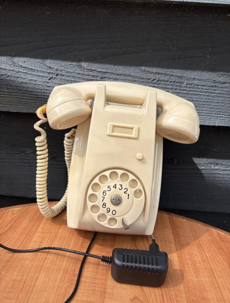 Vintage PTT bakelieten telefoon - Juli '61, Ophalen of Verzenden, Gebruikt, Bakeliet