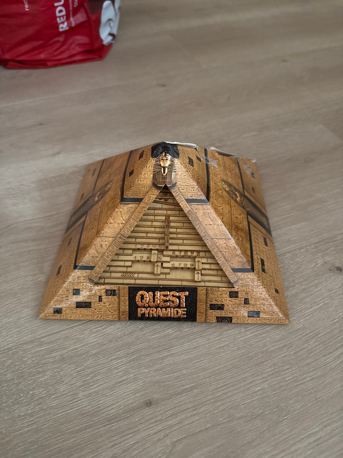 Quest Pyramide Escape Welt - Houten Puzzel, Een of twee spelers, Ophalen of Verzenden, Zo goed als nieuw