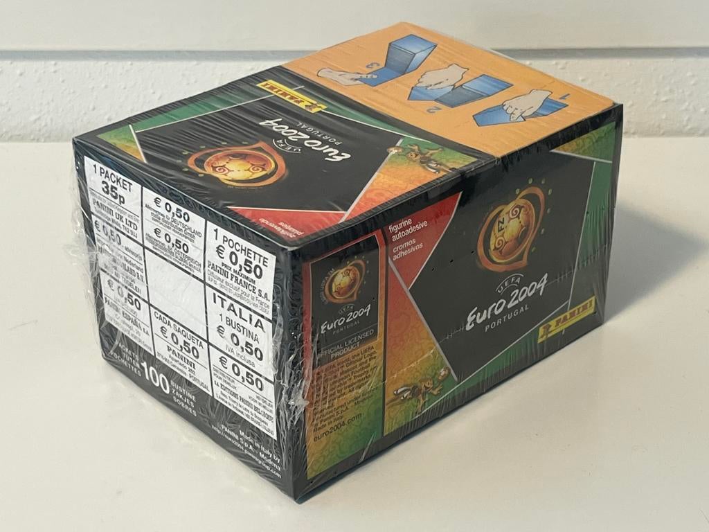 Panini voetbalplaatjes EK 2004 Portugal Sealed Box 100 Packs, Ophalen of Verzenden, Zo goed als nieuw, Buitenlandse clubs, Poster, Plaatje of Sticker