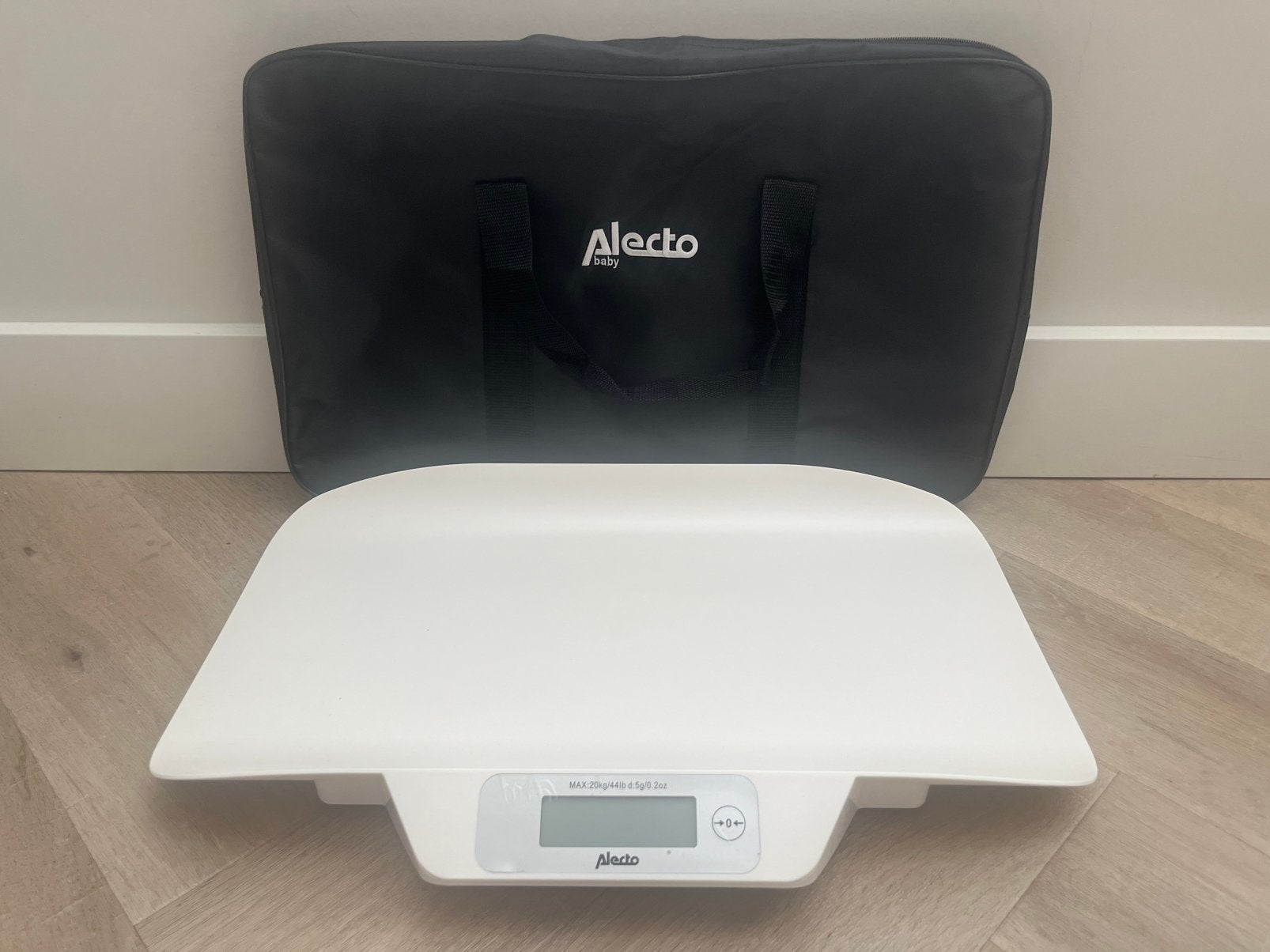 Alecto baby weegschaal met hoes, Ophalen, 1 tot 500 gram, Zo goed als nieuw, Personenweegschaal