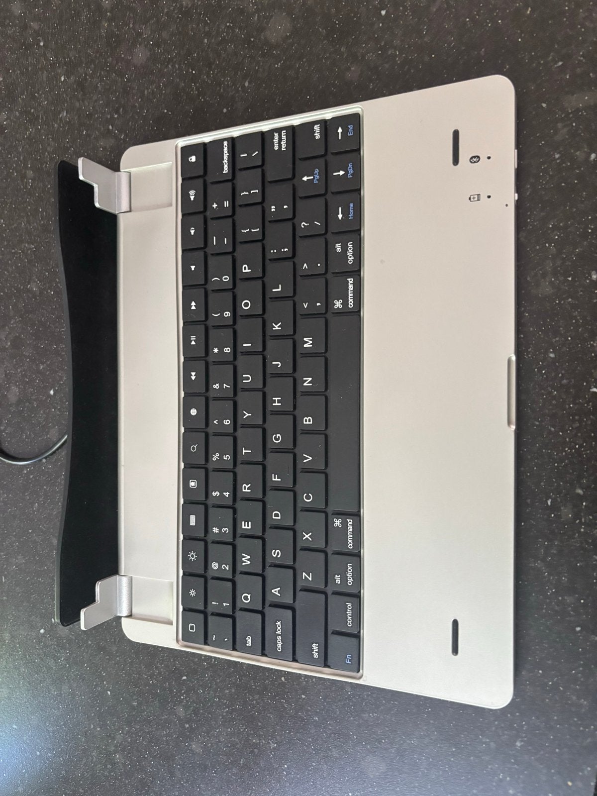 Toetsenbord voor tablet 20 cm doorsnee met aansluiting, Ophalen of Verzenden, Qwerty, Gebruikt, Bedraad