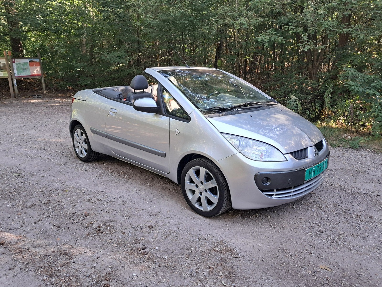 Zeer nette / Mitsubishe, Colt, 1.5. Cabriolet. [ 2006 ], Auto's, 4 cilinders, Cabriolet, Colt, Leder