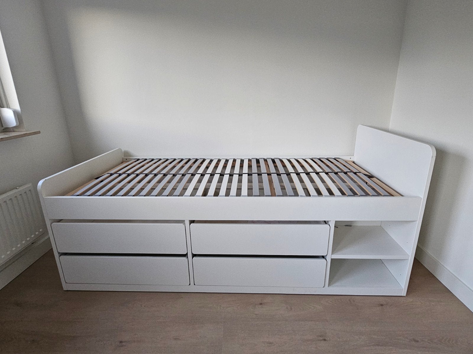 Ikea Släkt bed met opberger + lattenbodem 90x200 wit, Ophalen, 85 tot 100 cm, Zo goed als nieuw, Lattenbodem