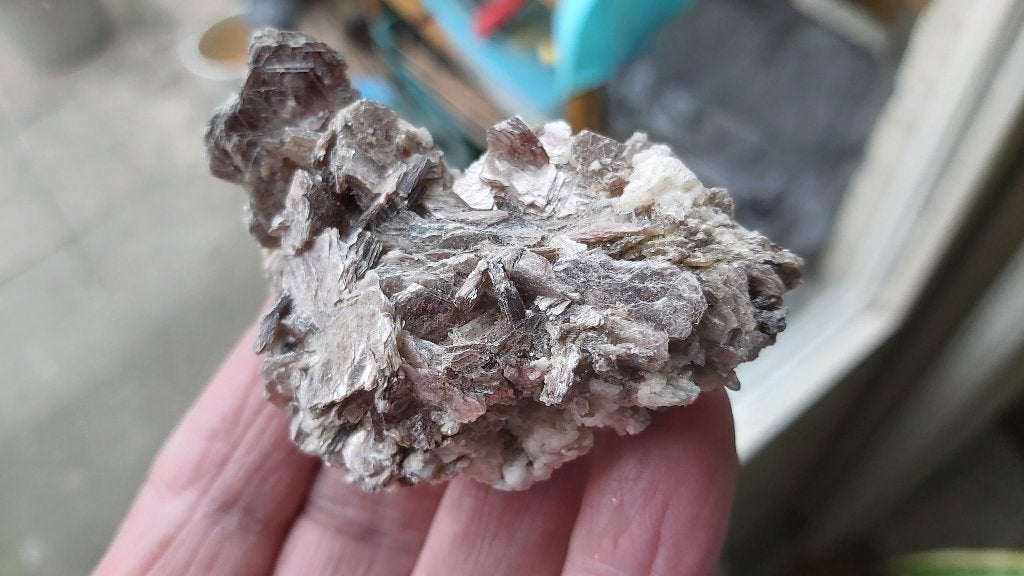No29 Mica Madan Bulgarije #collectoe #verzameling, Verzamelen, Mineralen en Fossielen, Ophalen of Verzenden, Mineraal